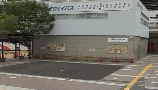 3.名古屋駅 太閤通口広場(旧ゆりの噴水前)※ゆりの噴水は撤去済