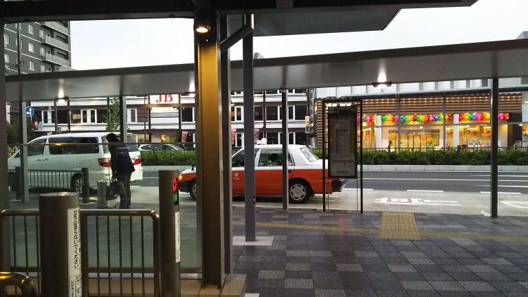 3.乗り場案内