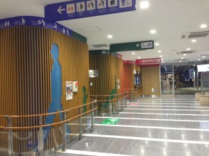 VIPライナー「プルメリア」、乗ってわかった特徴あれこれ