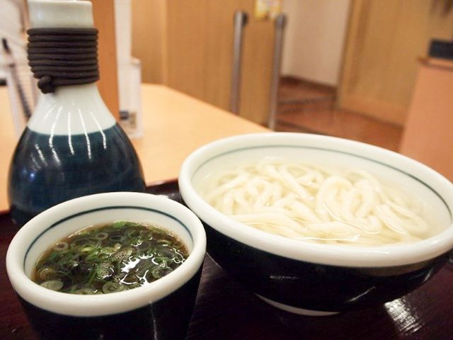 3.高松駅高速バスターミナルの近くに何があるのか