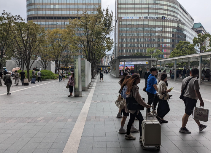 3. 博多駅からHEARTSバスステーション博多へのアクセス
