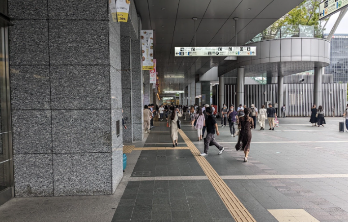 3. 博多駅からHEARTSバスステーション博多へのアクセス