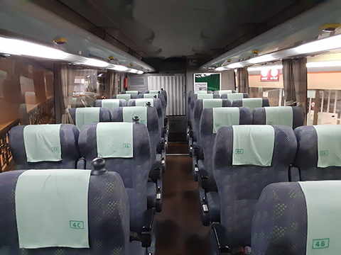 3.「さわやか信州号」バスの車内設備
